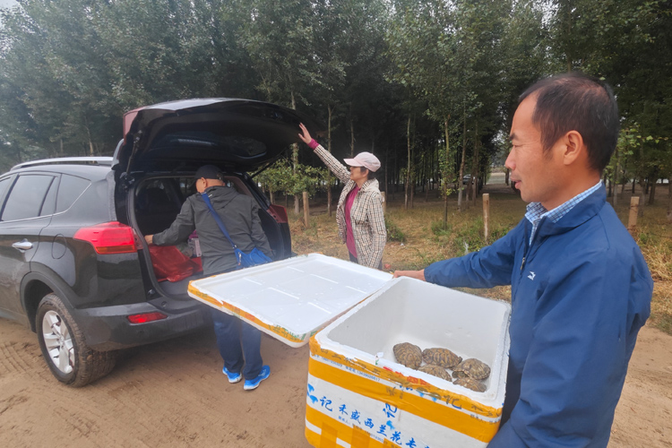 极乐殡葬网践行社会责任.jpg
